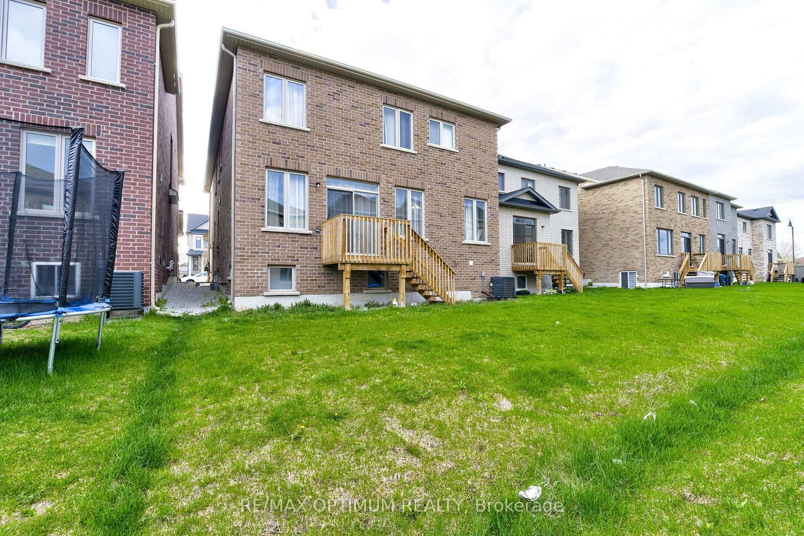 46 Eastman Drive thumbnail 47