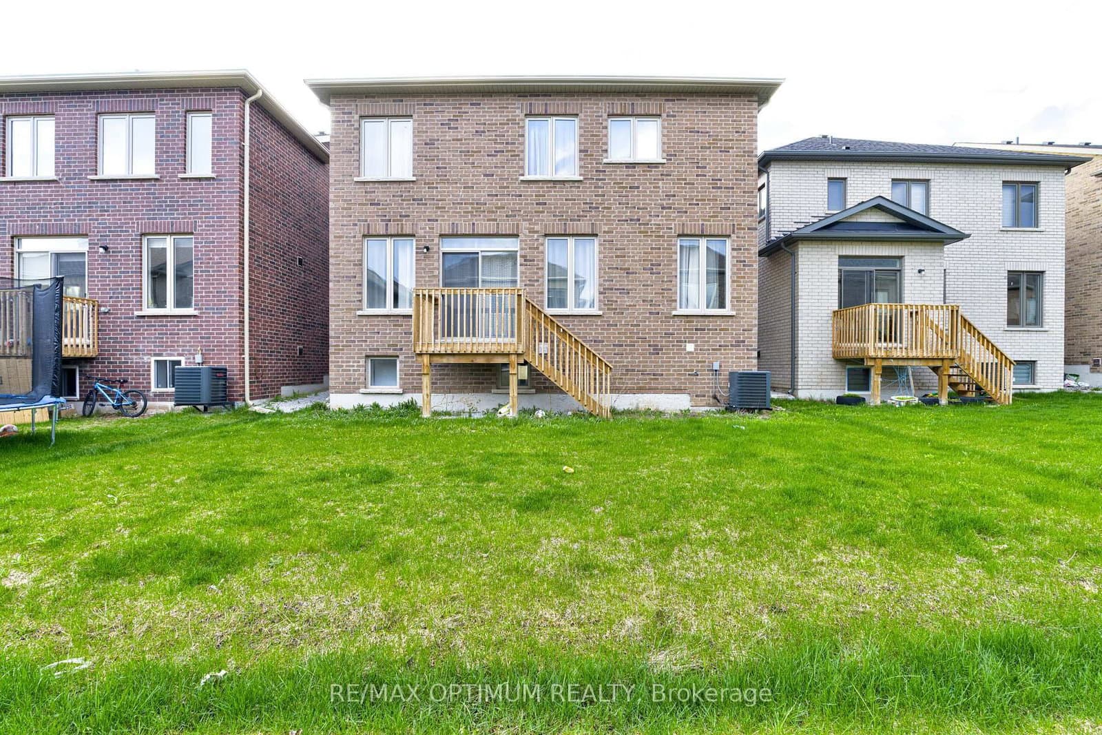 46 Eastman Drive thumbnail 48