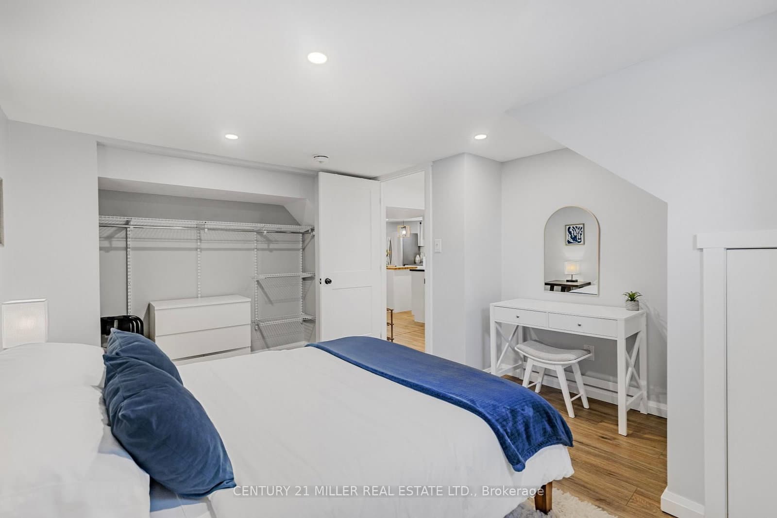 248 Kingsleigh Court thumbnail 26