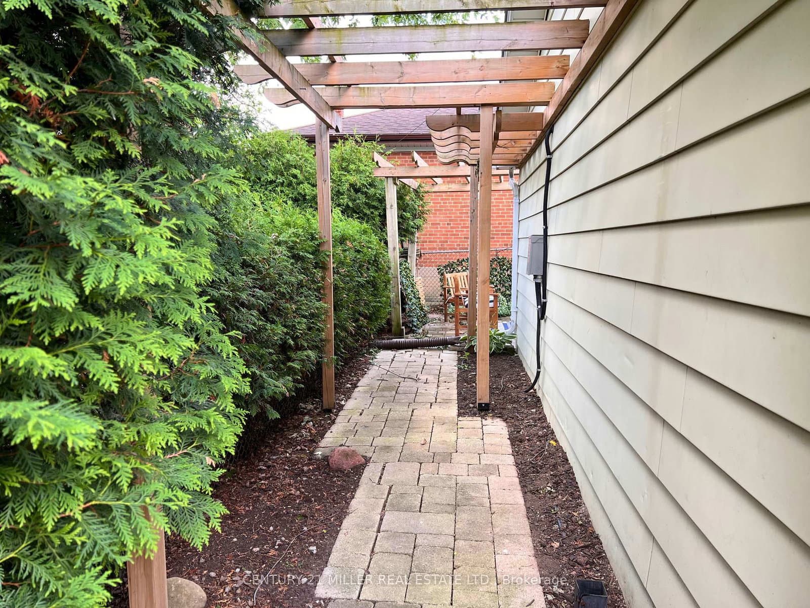 248 Kingsleigh Court thumbnail 32