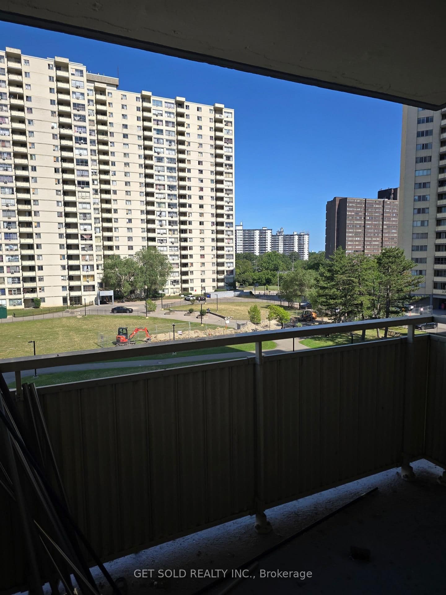 340 Dixon Road, Unit 504 thumbnail 3