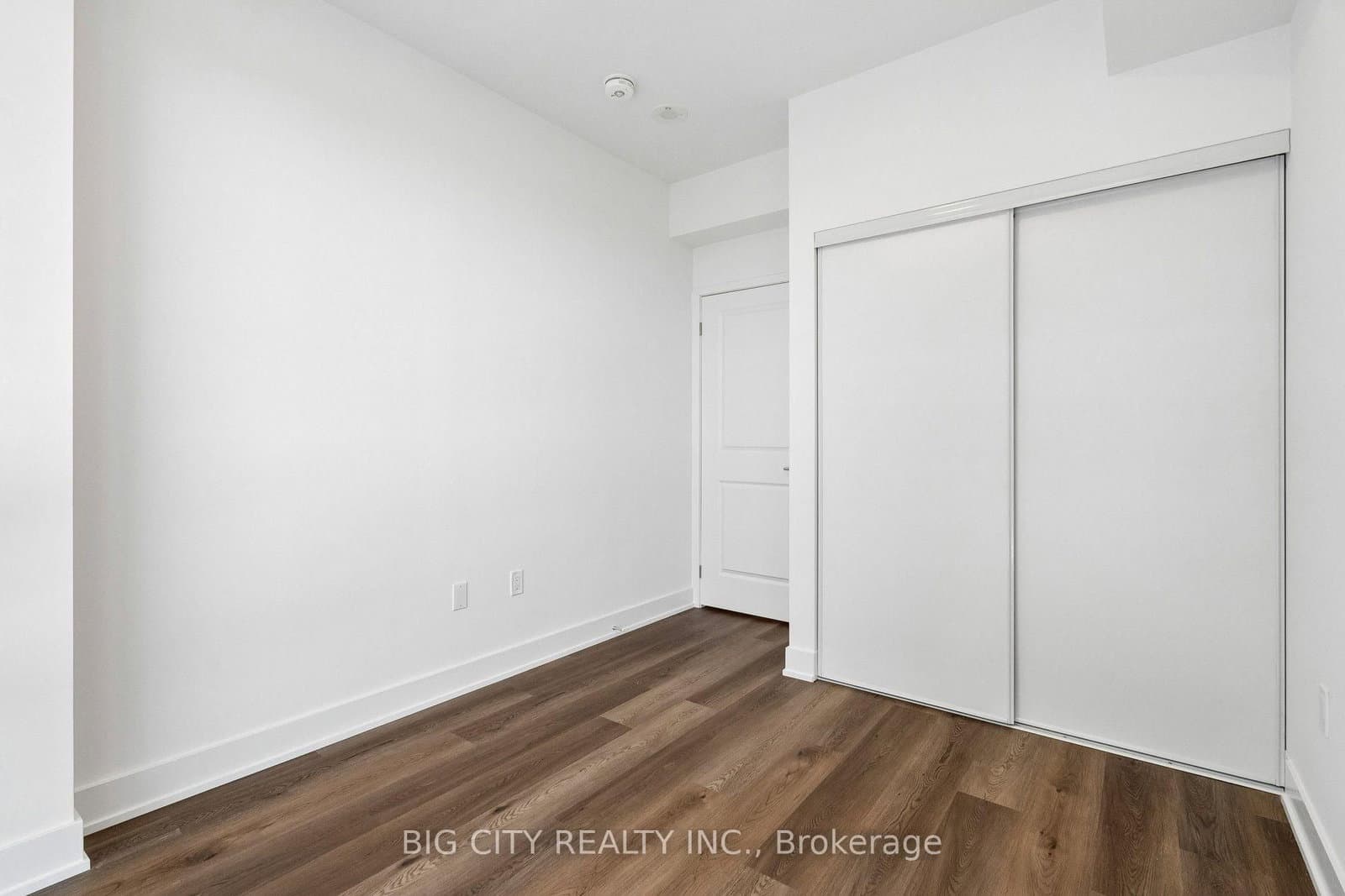 115 Nipissing Road, Unit 807A thumbnail 12