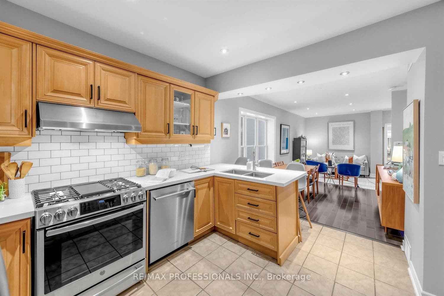 3 Blakley Avenue thumbnail 4
