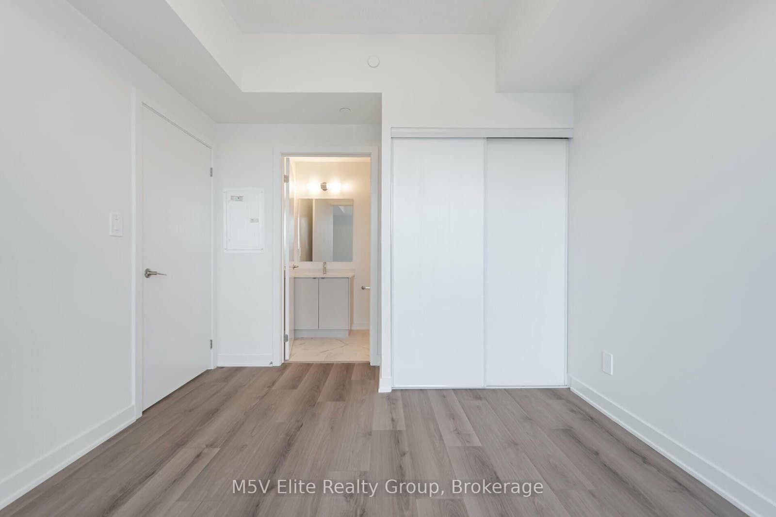 1440 Clarriage Court, Unit 213 thumbnail 16