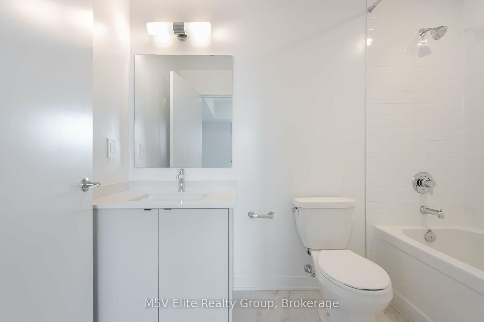 1440 Clarriage Court, Unit 213 thumbnail 17