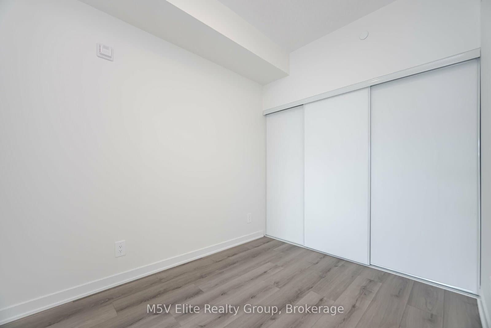 1440 Clarriage Court, Unit 213 thumbnail 19