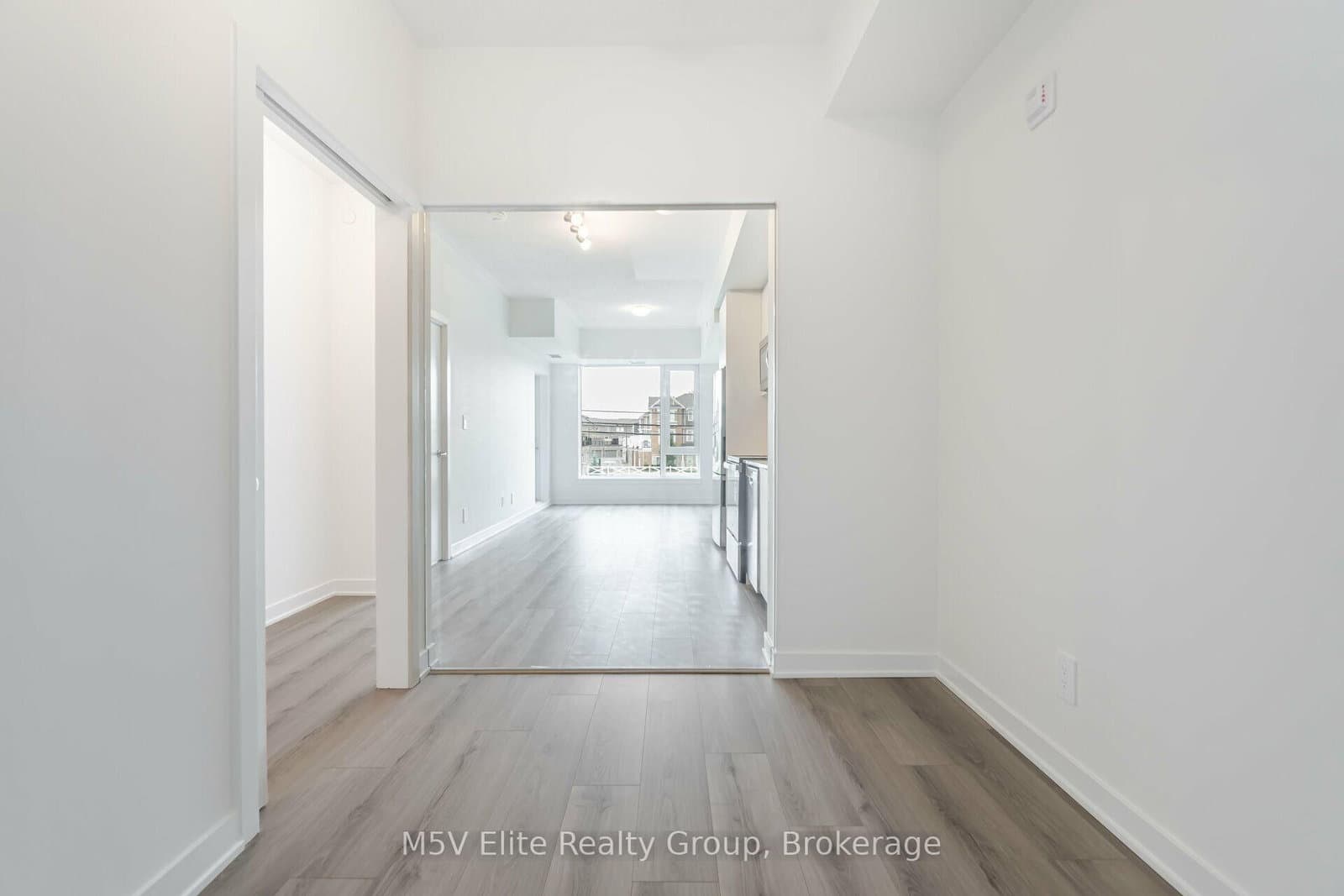 1440 Clarriage Court, Unit 213 thumbnail 20