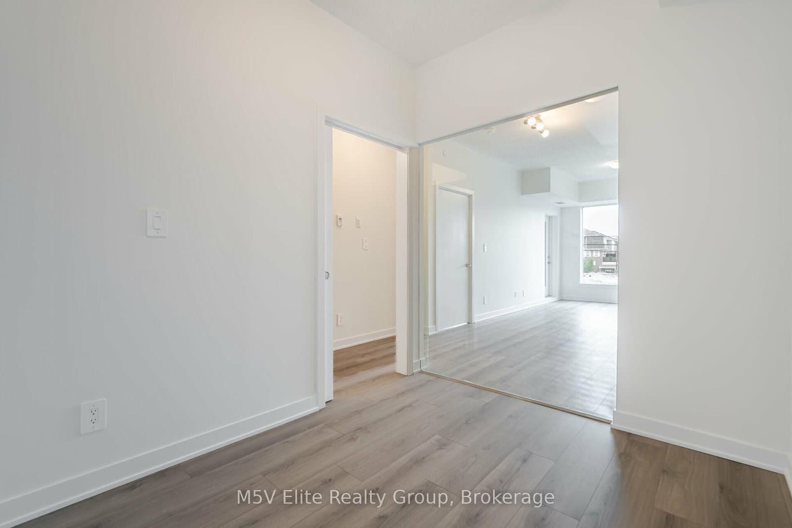 1440 Clarriage Court, Unit 213 thumbnail 21