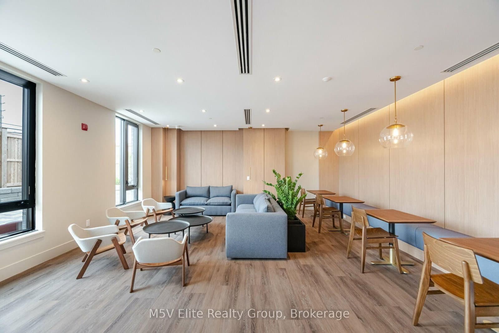 1440 Clarriage Court, Unit 213 thumbnail 37