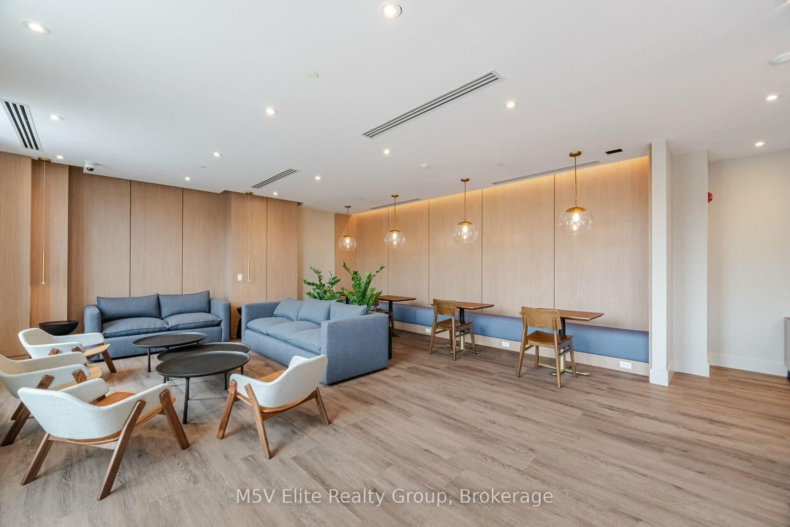 1440 Clarriage Court, Unit 213 thumbnail 40
