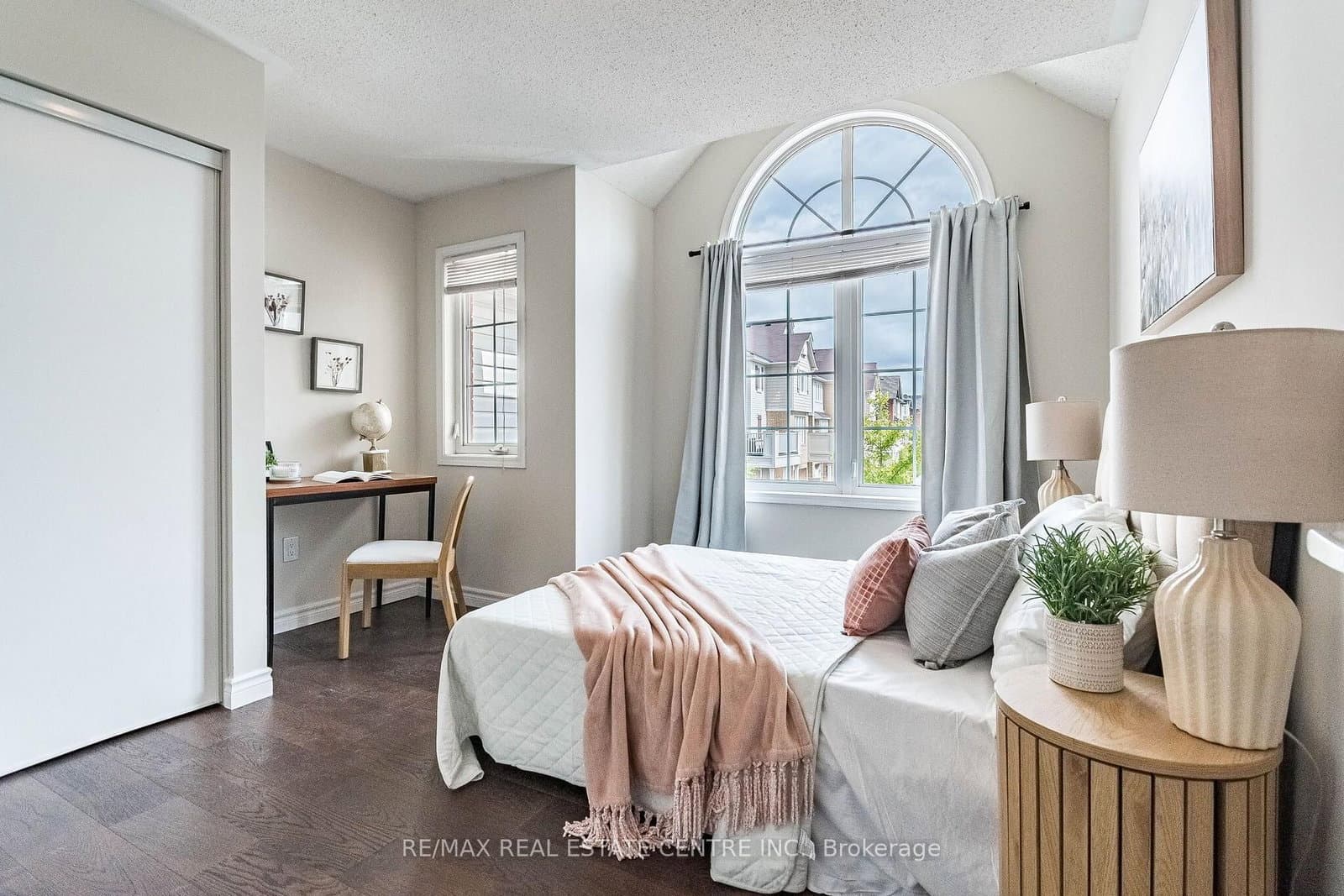1020 Stemman Place thumbnail 29