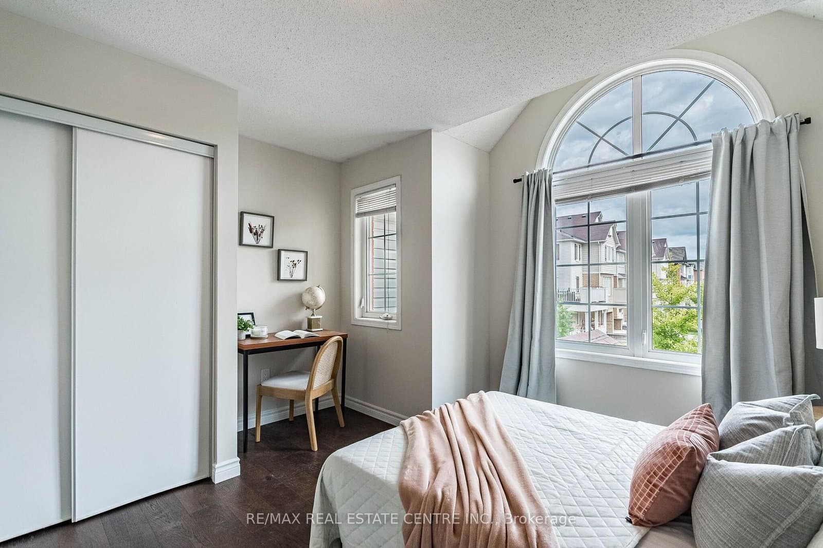 1020 Stemman Place thumbnail 31
