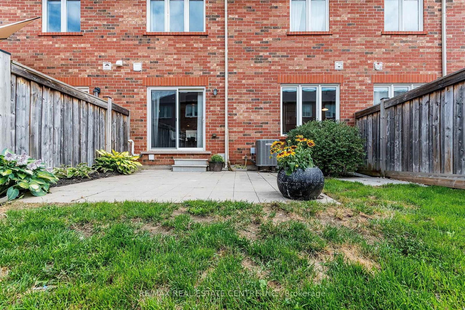 1020 Stemman Place thumbnail 35