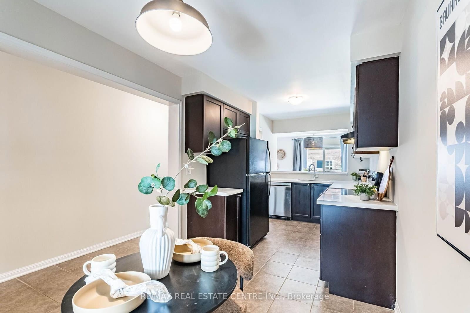 1020 Stemman Place thumbnail 8