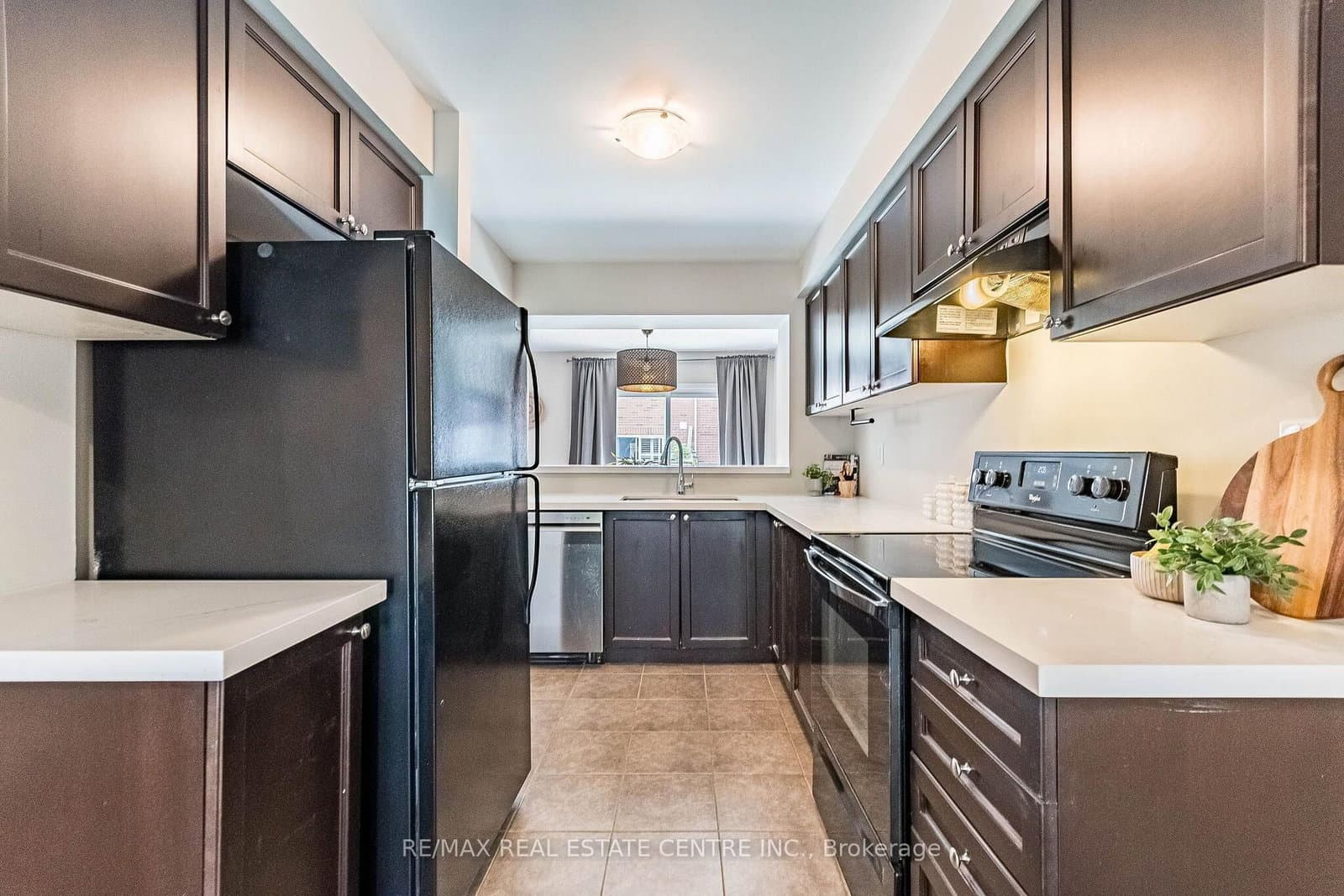 1020 Stemman Place thumbnail 9