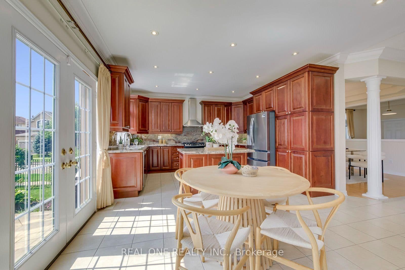 2298 Salcome Drive thumbnail 15