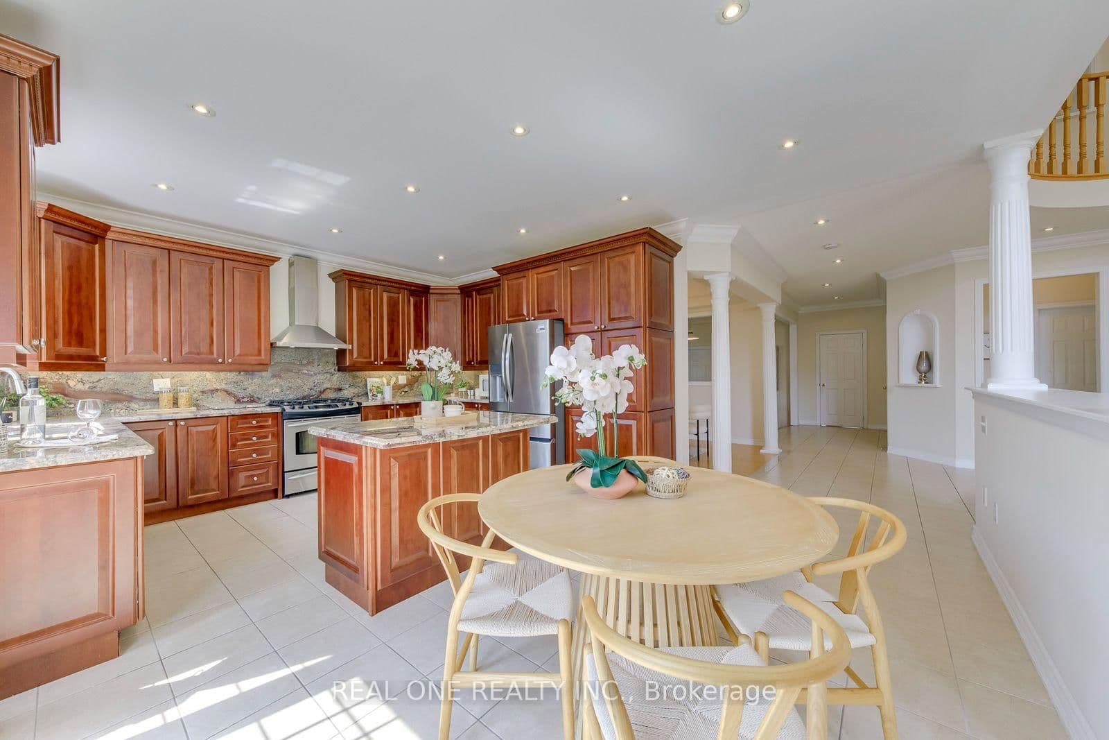 2298 Salcome Drive thumbnail 16