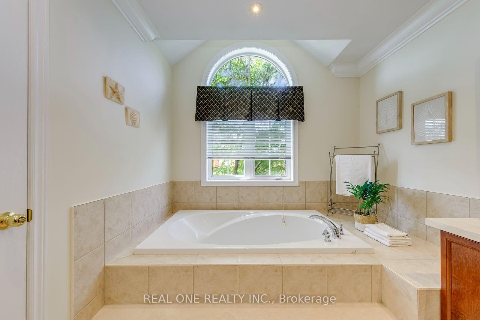 2298 Salcome Drive thumbnail 34