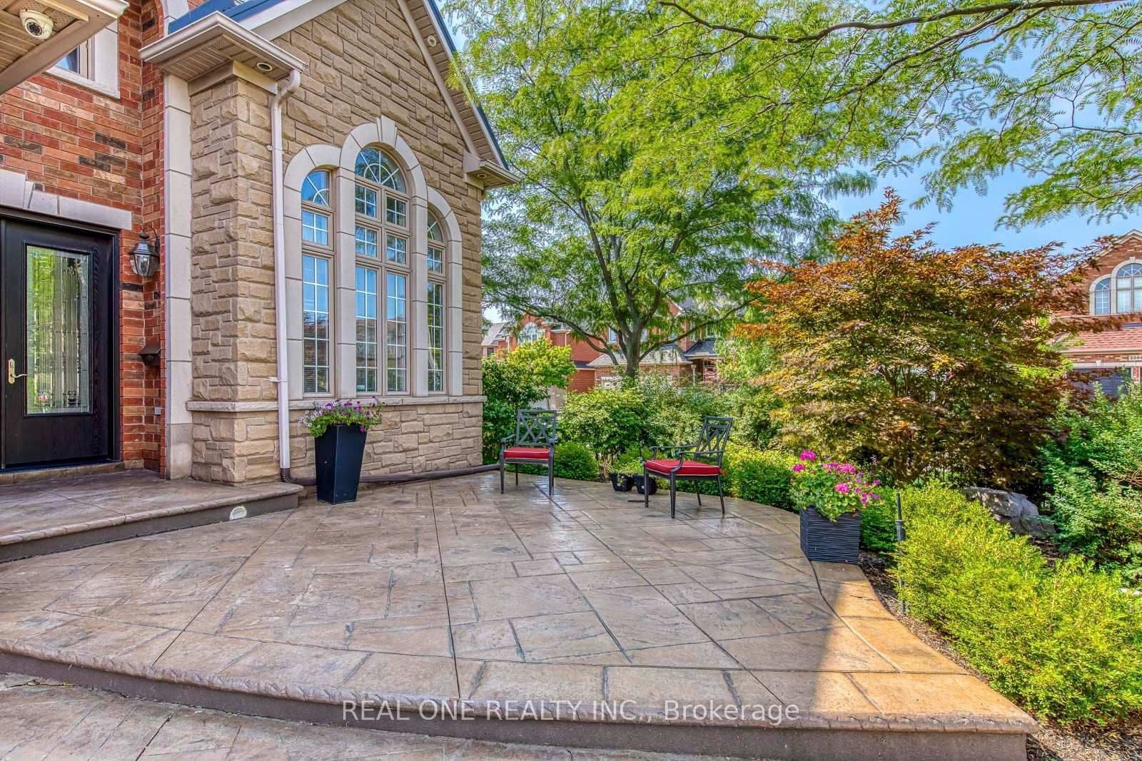 2298 Salcome Drive thumbnail 4