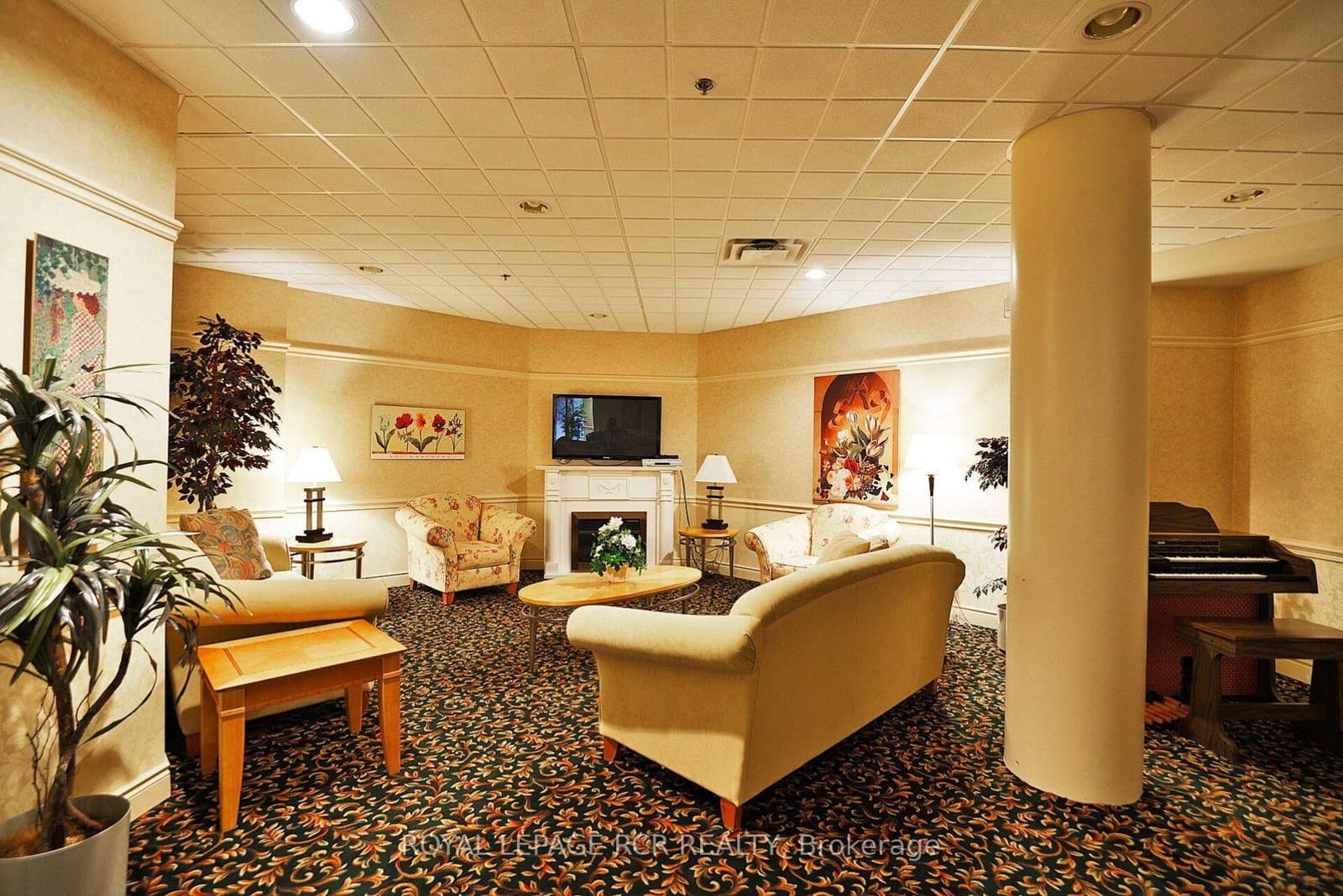 10 S Dayspring Circle S, Unit 304 thumbnail 22