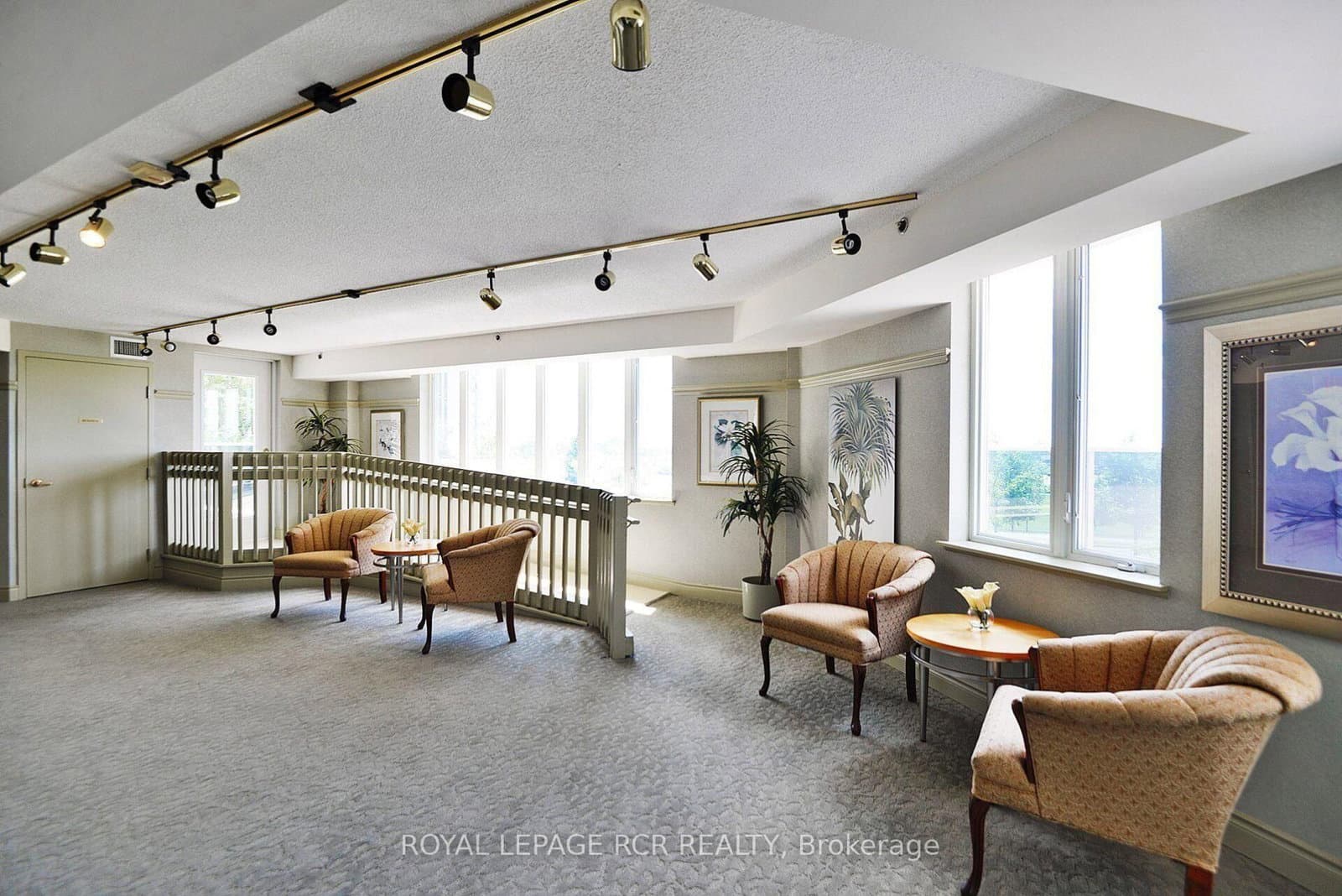10 S Dayspring Circle S, Unit 304 thumbnail 24