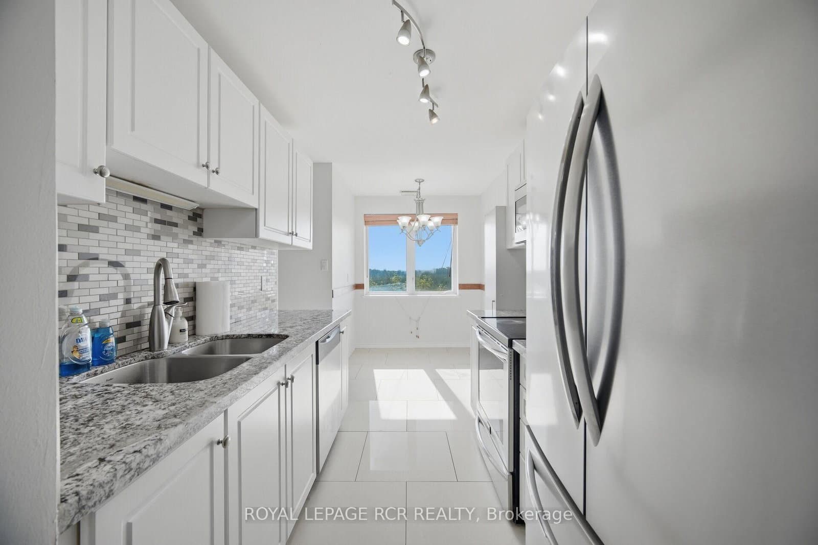 10 S Dayspring Circle S, Unit 304 thumbnail 5