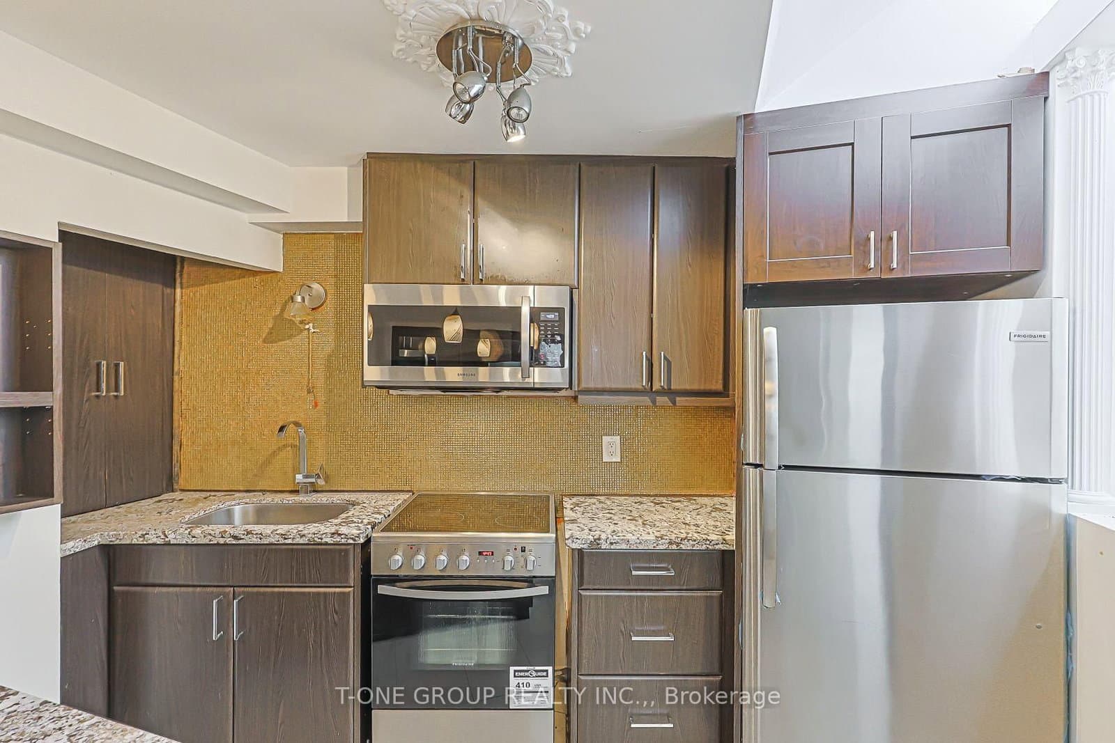 3287 Dundas Street W thumbnail 15