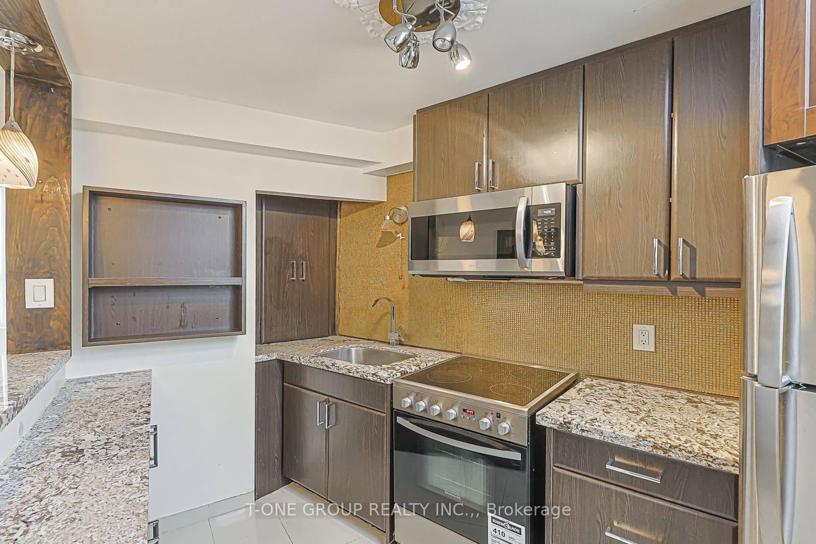 3287 Dundas Street W thumbnail 16