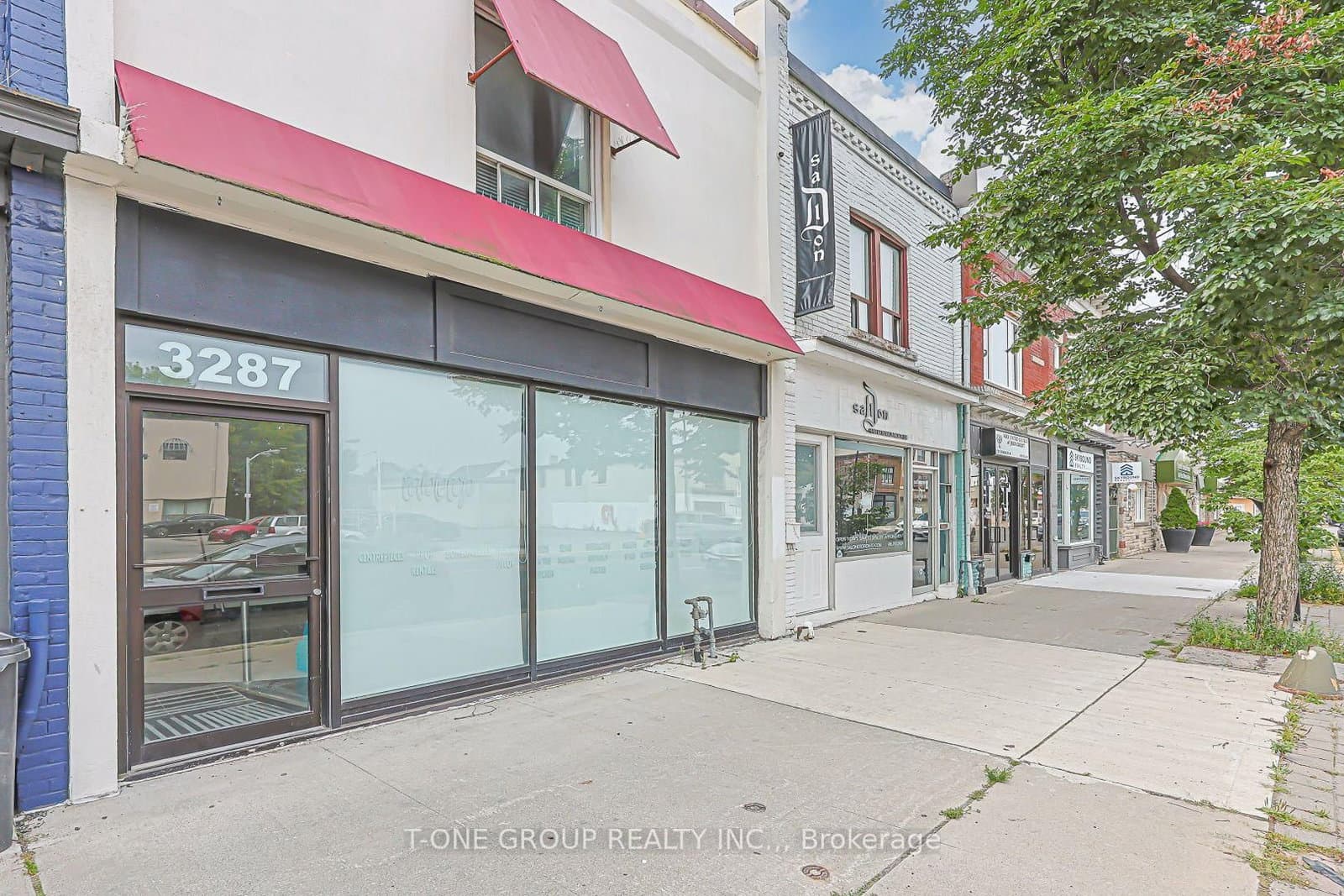 3287 Dundas Street W thumbnail 2