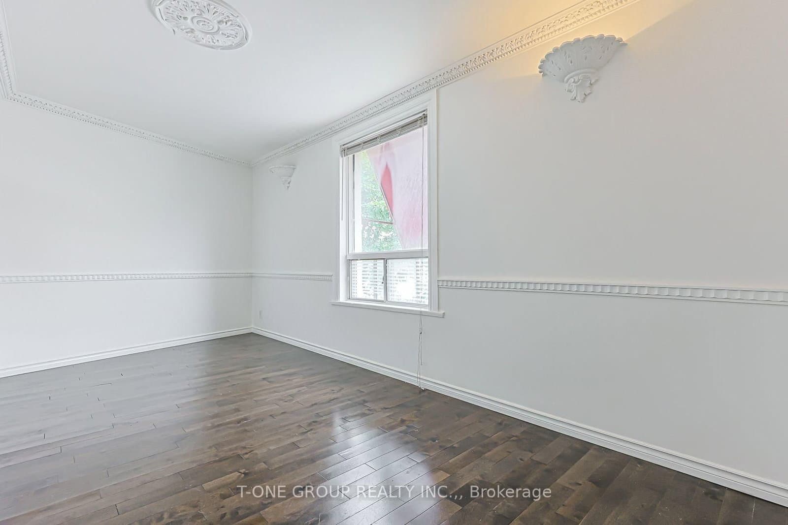 3287 Dundas Street W thumbnail 21