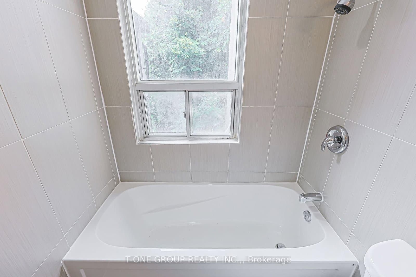 3287 Dundas Street W thumbnail 23