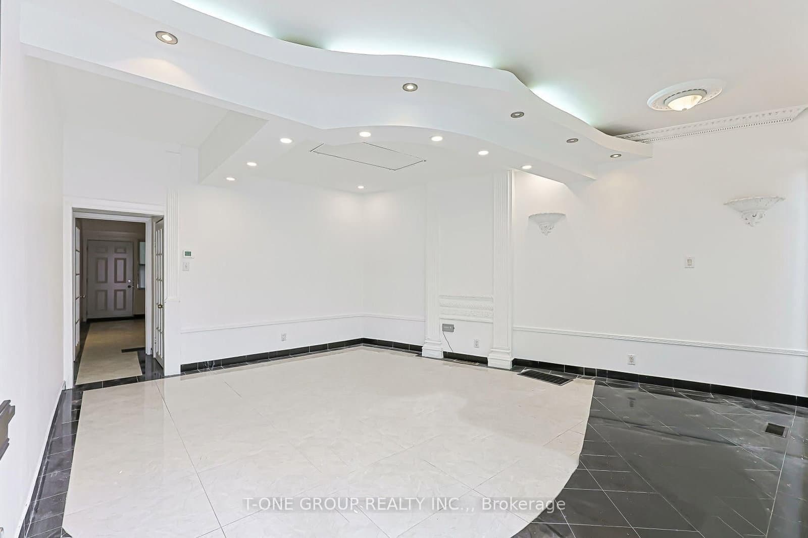 3287 Dundas Street W thumbnail 3