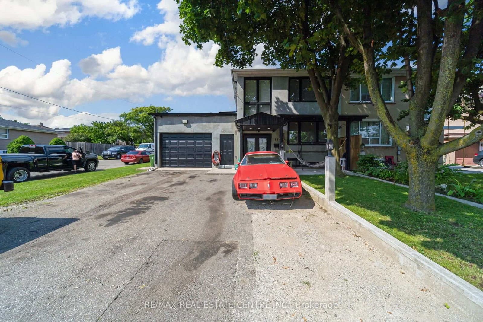 22 Neames Crescent - Image 1