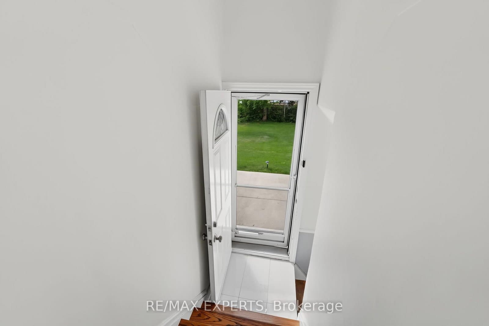 8 Palamar Road thumbnail 31