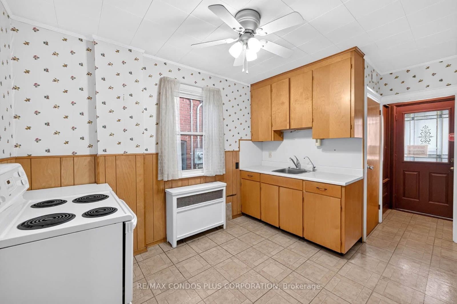 77 Fifth Street E thumbnail 12