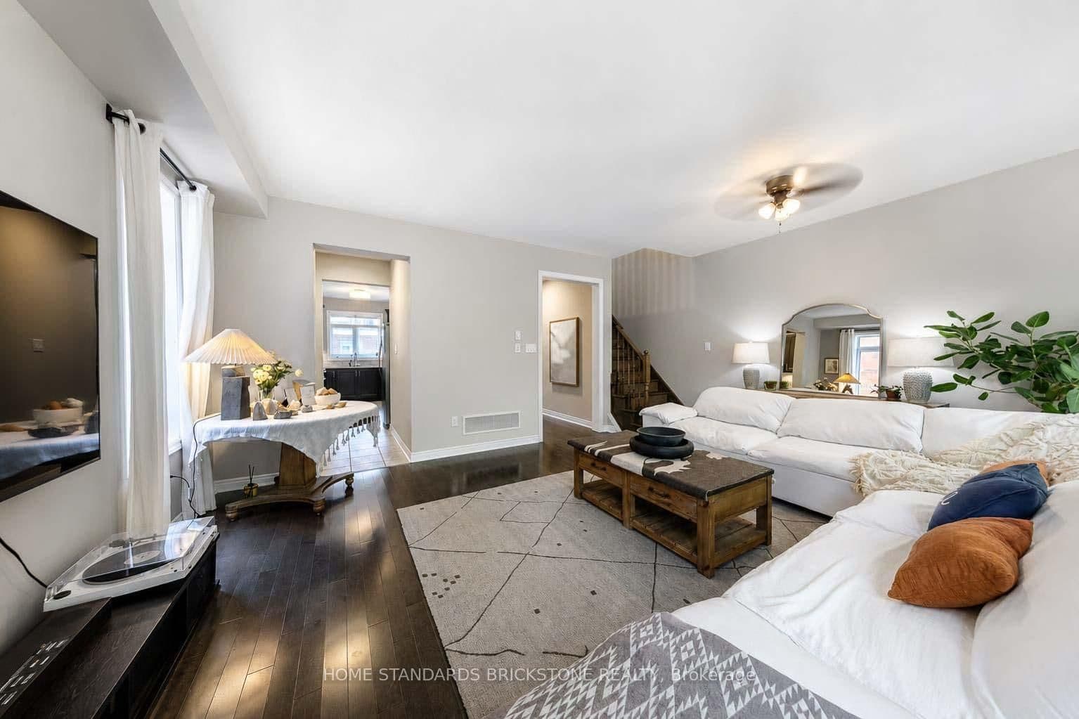3058 Eberly Woods Drive thumbnail 12