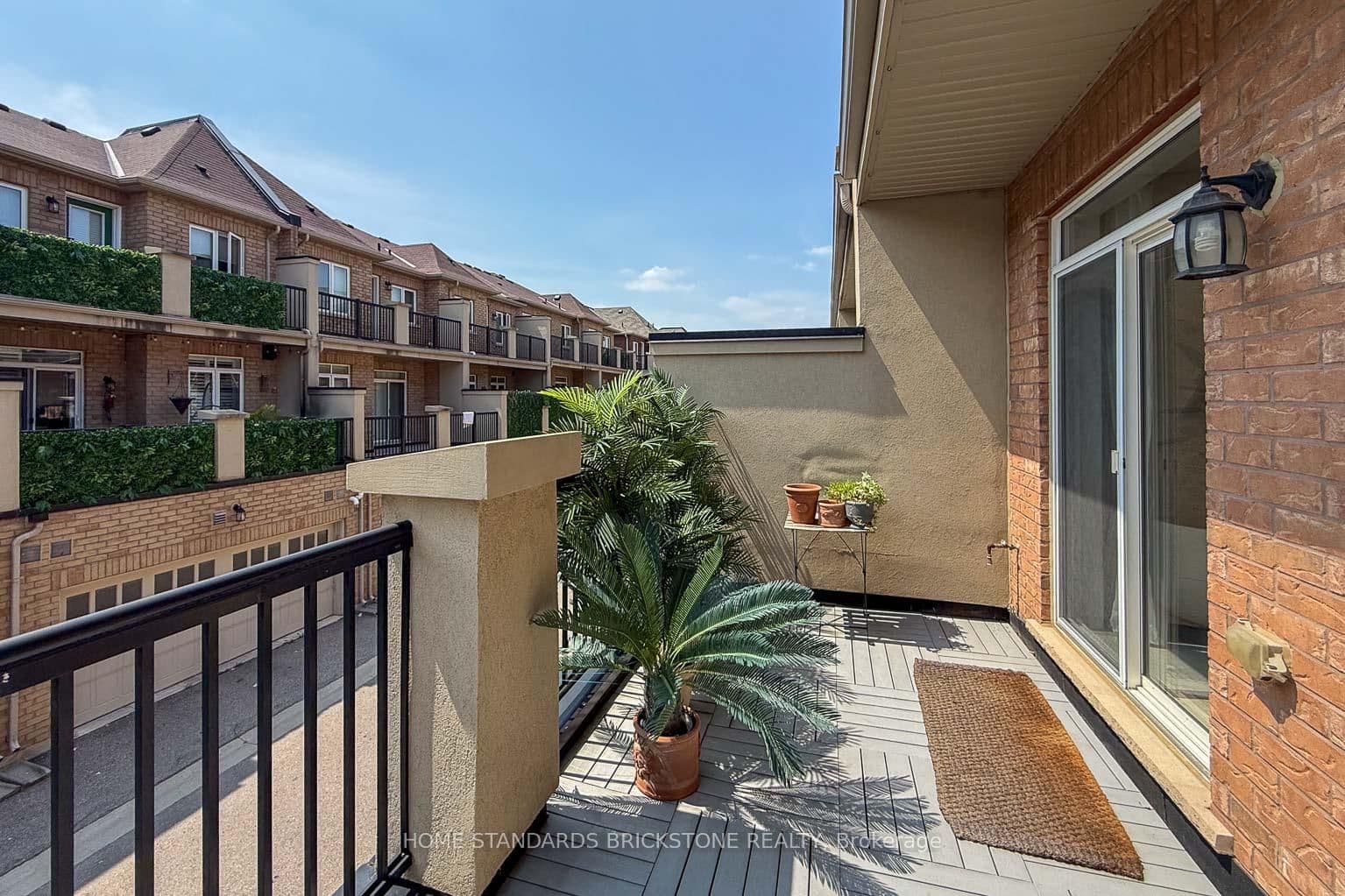 3058 Eberly Woods Drive thumbnail 16