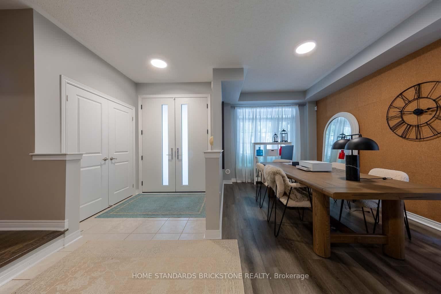 3058 Eberly Woods Drive thumbnail 4