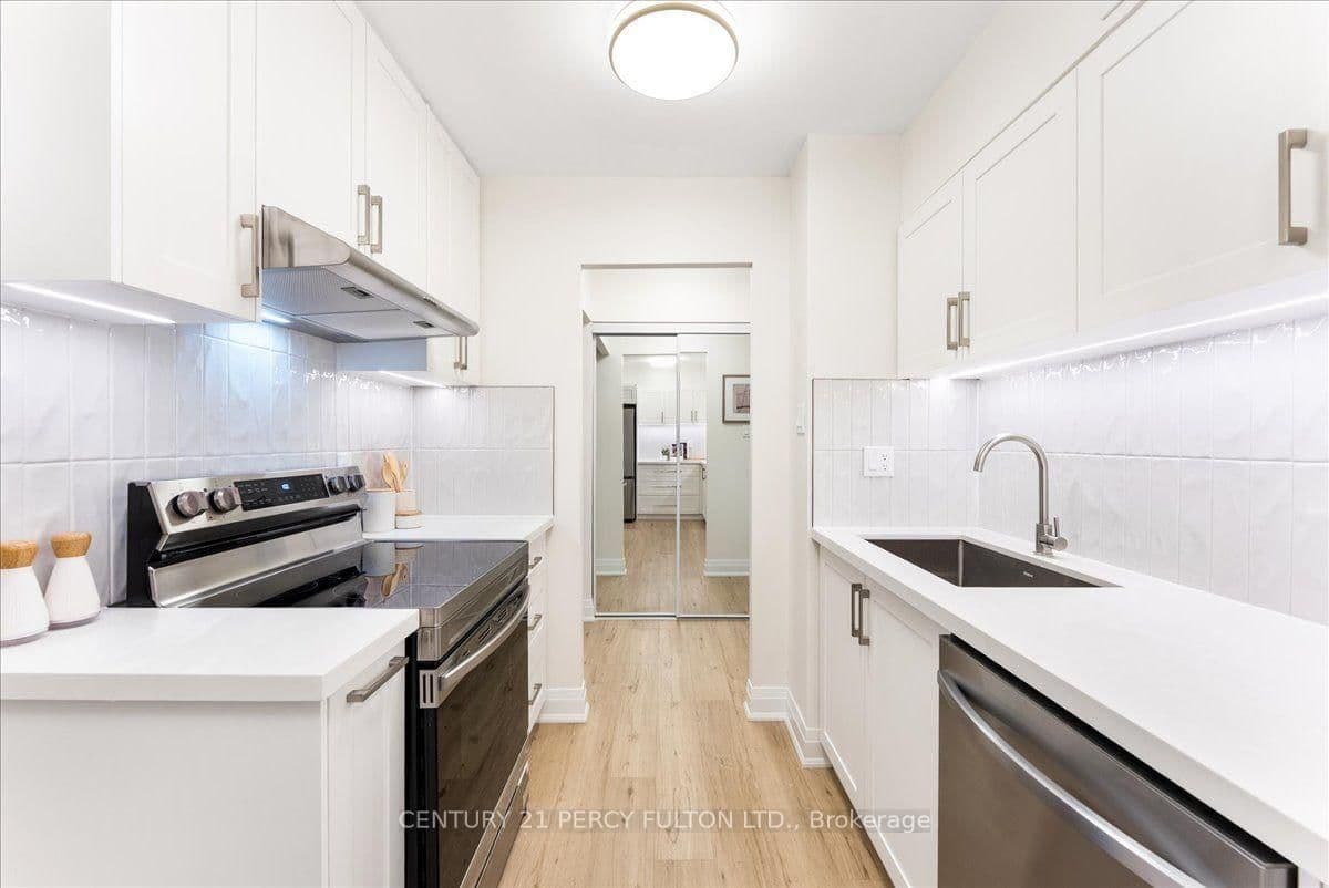 15 London Green Court, Unit 705 thumbnail 18