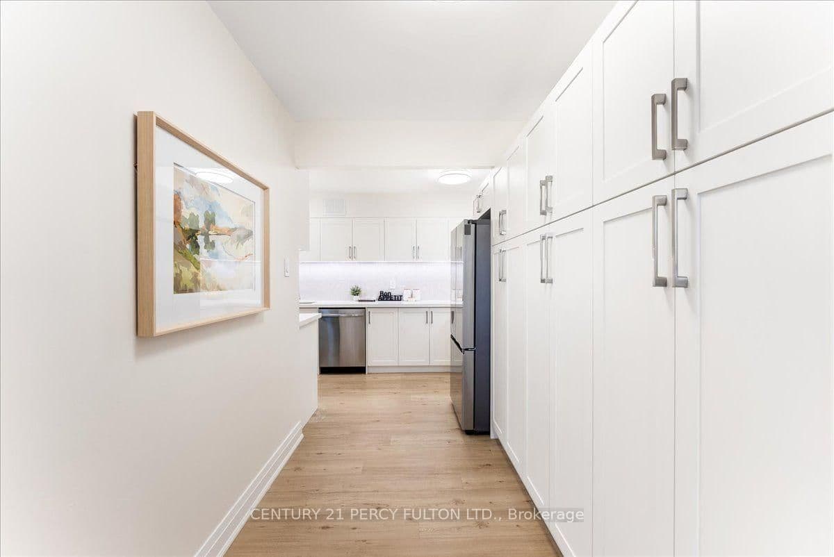 15 London Green Court, Unit 705 thumbnail 22