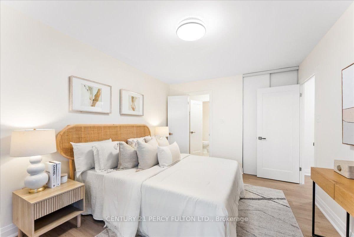 15 London Green Court, Unit 705 thumbnail 24