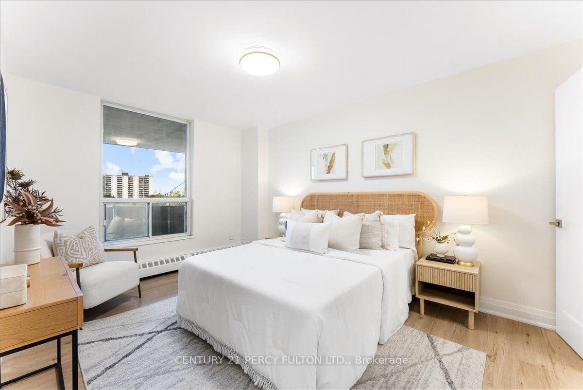 15 London Green Court, Unit 705 thumbnail 29