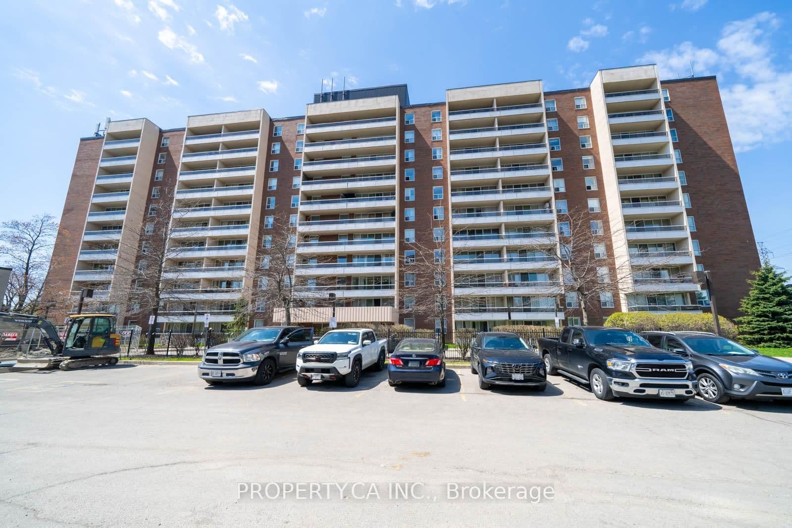 31 Four Winds Drive W, Unit 901 - Image 1