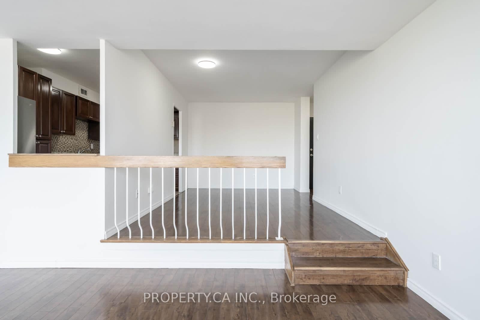 31 Four Winds Drive W, Unit 901 thumbnail 24