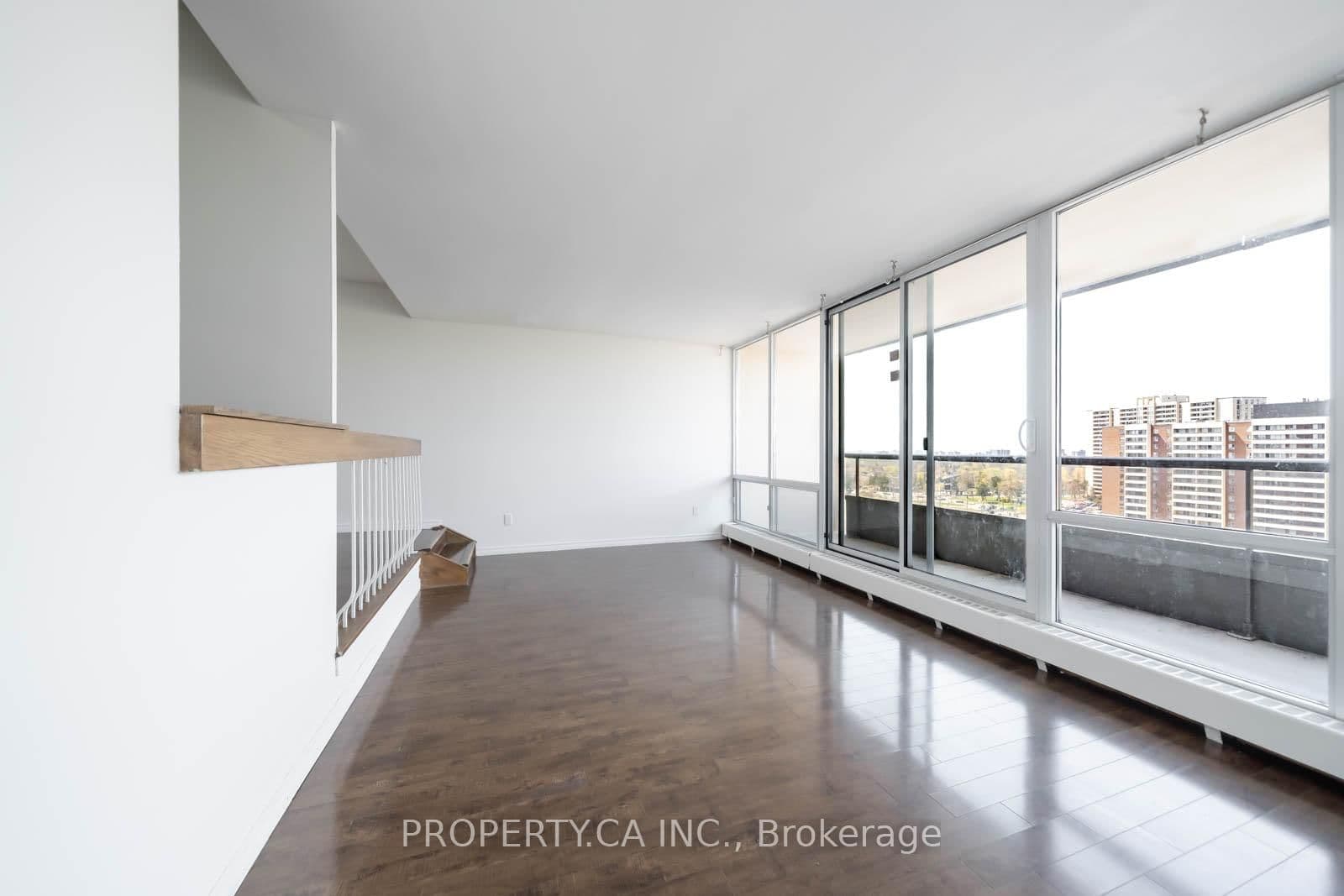 31 Four Winds Drive W, Unit 901 thumbnail 28