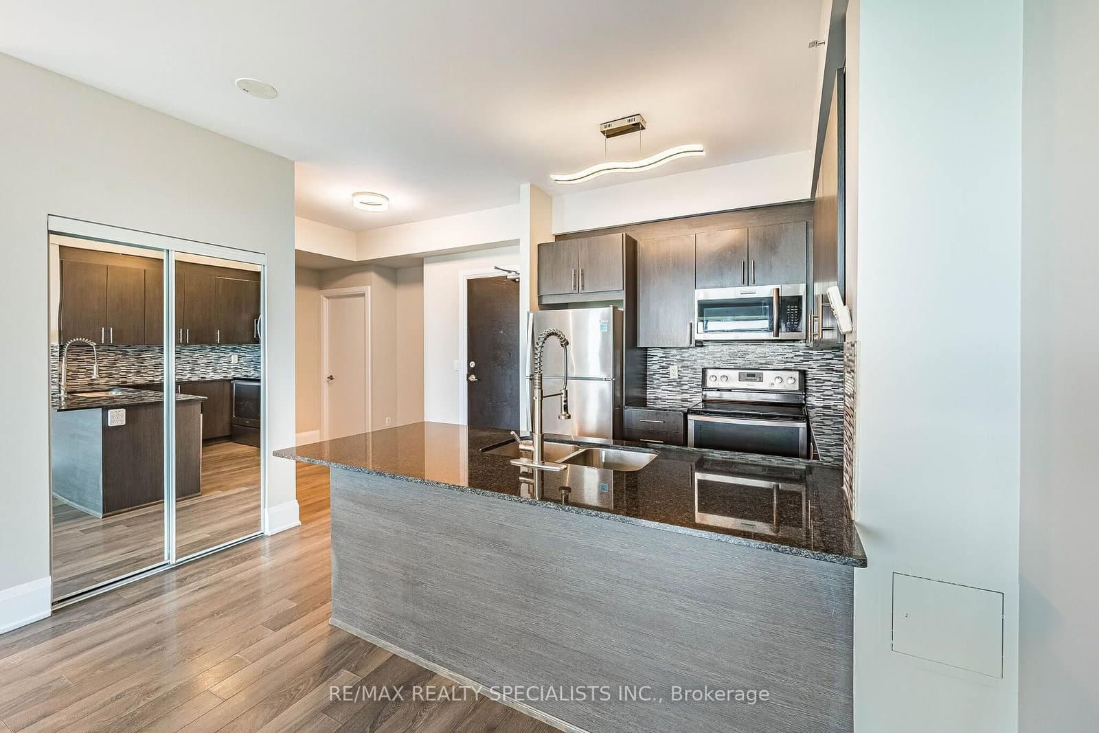 45 Yorkland Boulevard, Unit 805 thumbnail 17