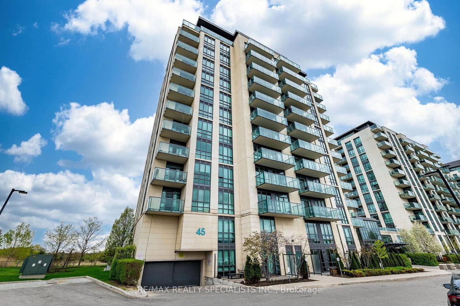 45 Yorkland Boulevard, Unit 805 thumbnail 2