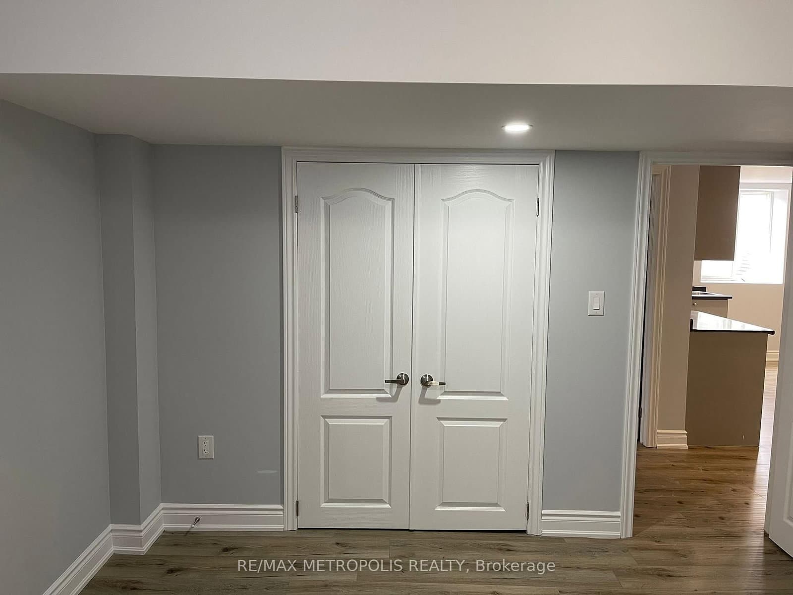 2 Summitgreen Crescent, Unit Bsmt thumbnail 13