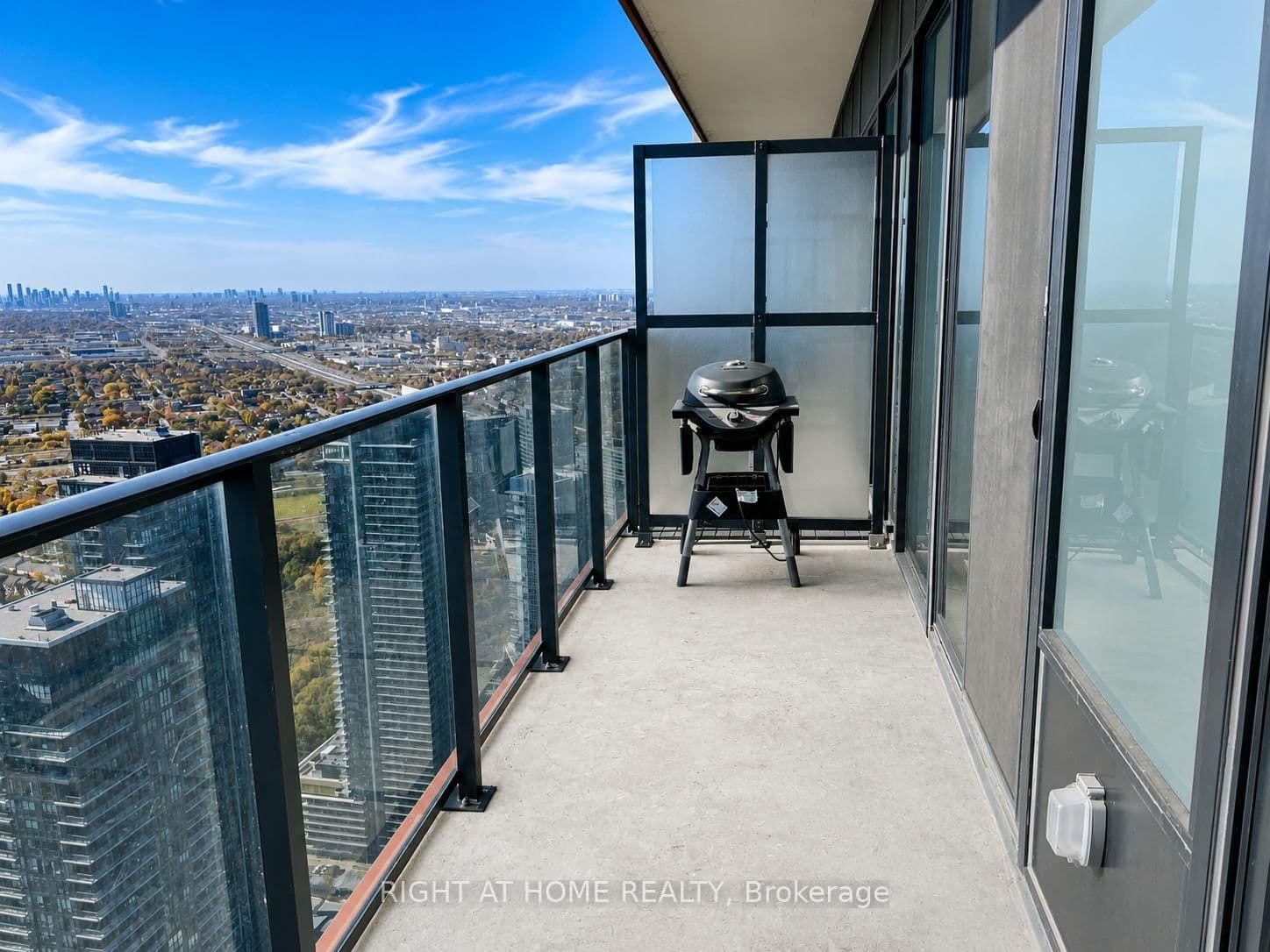 30 Shore Breeze Drive, Unit 6108 thumbnail 12