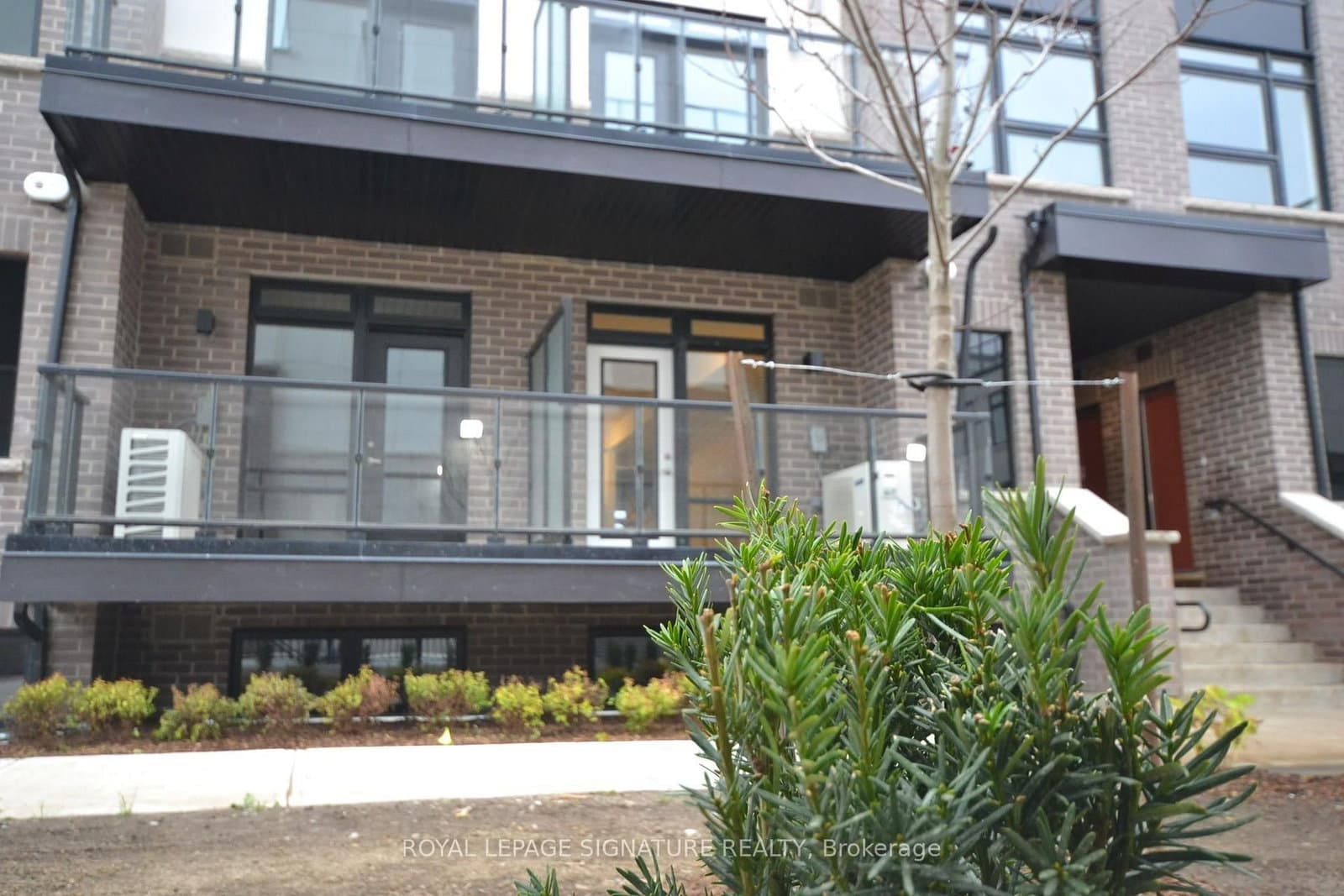 1573 Rose Way, Unit 107 thumbnail 4